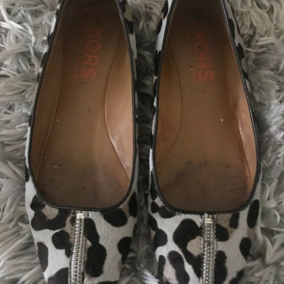 Michael KORS EMMA Haircalf Ballets Flats Shoe Grey Black  Sz 8 - Picture 1 of 6